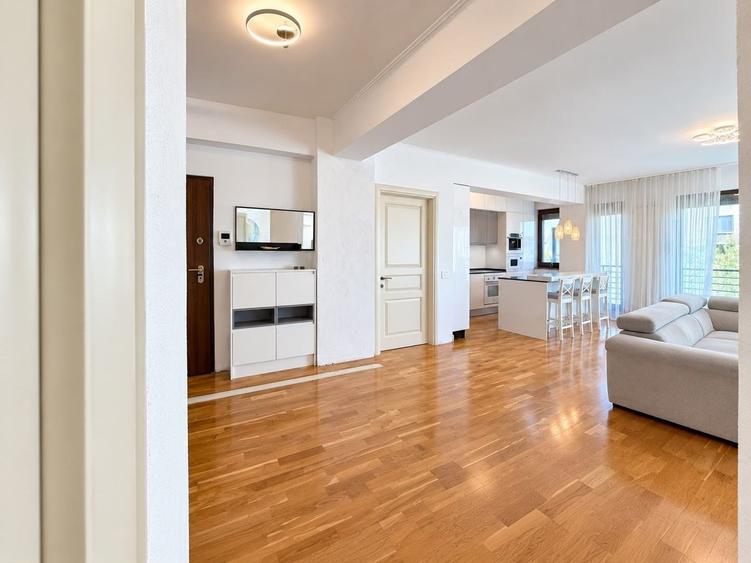 Apartament cu 3 camere decomandat, mobilat în Aviației