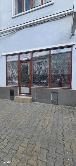 Spațiu comercial, de 64 mp, în Central
