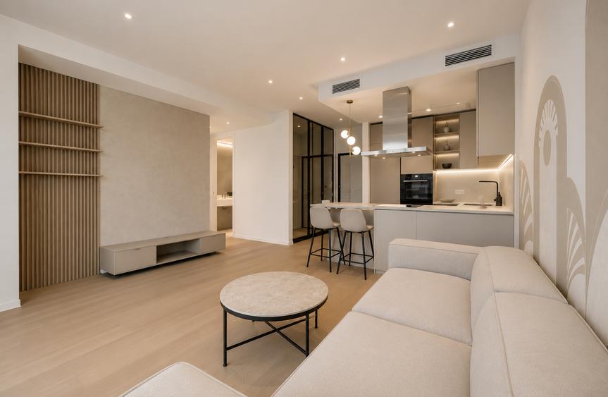 Apartament cu 3 camere semidecomandat în Floreasca