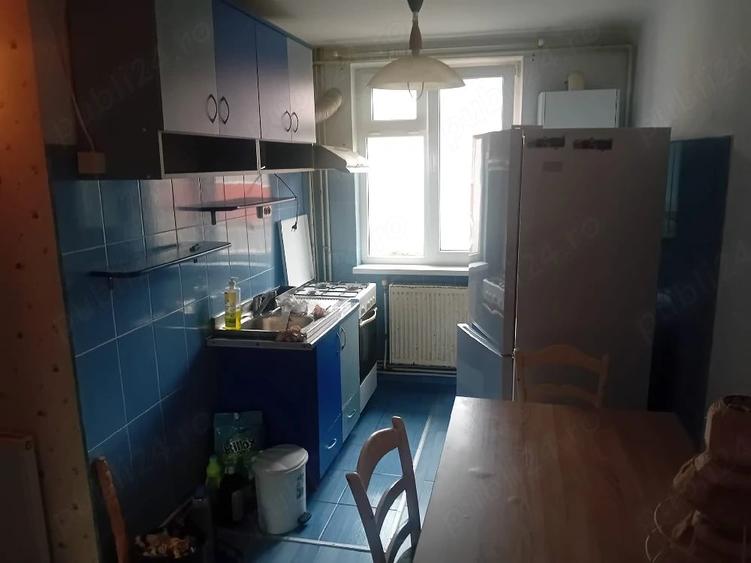 Apartament cu 2 camere decomandat în Precista