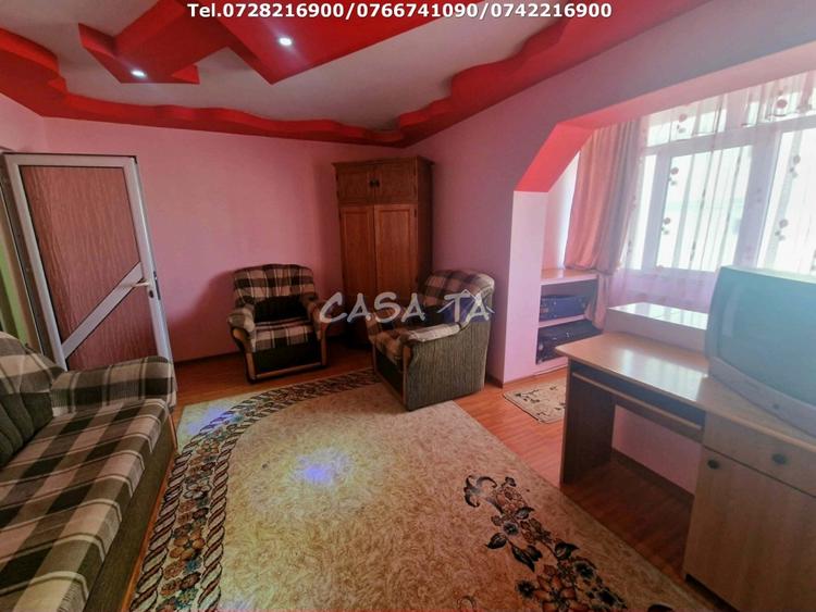 Apartament cu 3 camere decomandat, mobilat în Central