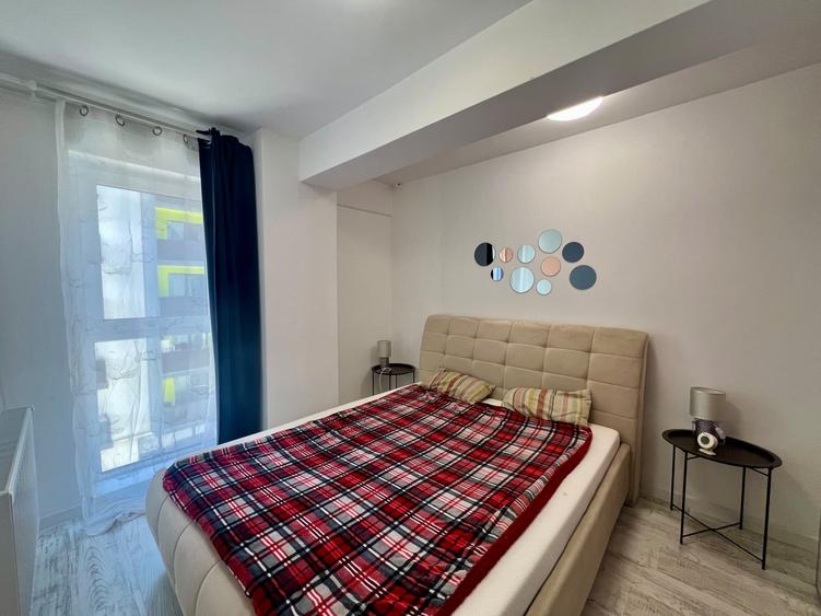 Apartament cu 2 camere semidecomandat, mobilat în Dâmbul Rotund