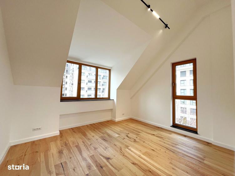 Apartament cu 4 camere semidecomandat în Grivița