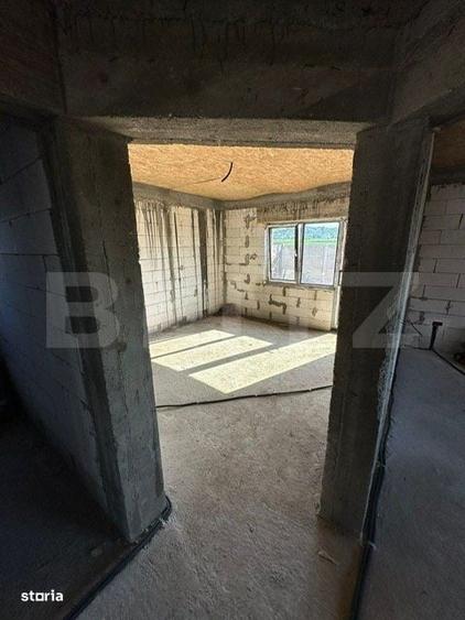 Casă cu 4 camere în Șimnicu de Jos