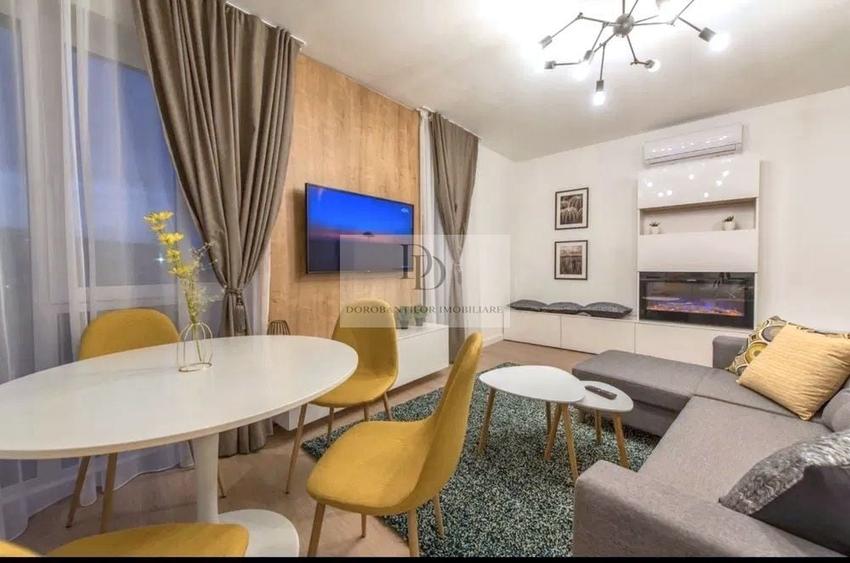 Apartament cu 3 camere semidecomandat, mobilat în Central