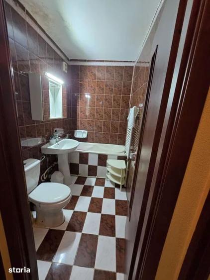 Apartament cu 3 camere semidecomandat în Țiglina 3