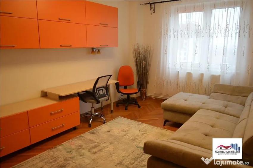 Apartament cu 2 camere decomandat în Central