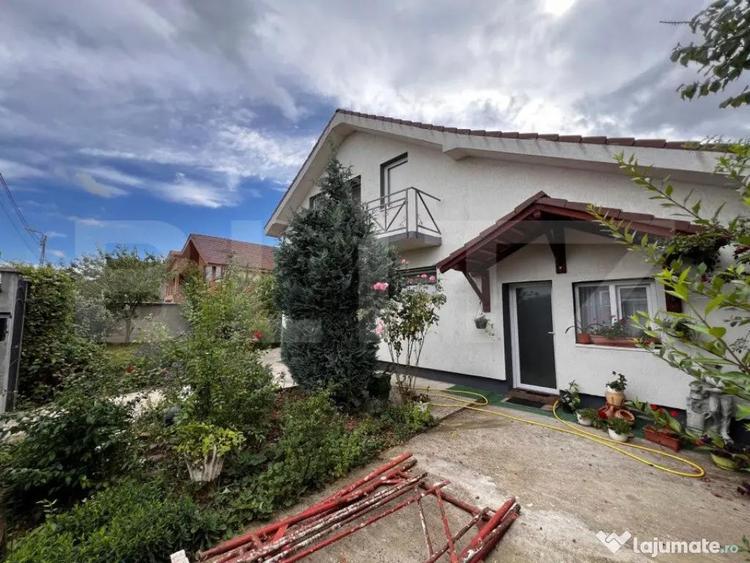 Casă cu 4 camere cu Teren 500 Mp în Central
