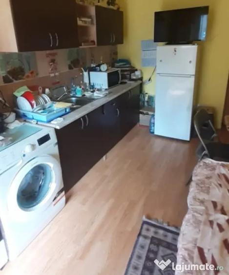 Garsonieră decomandată în Florești