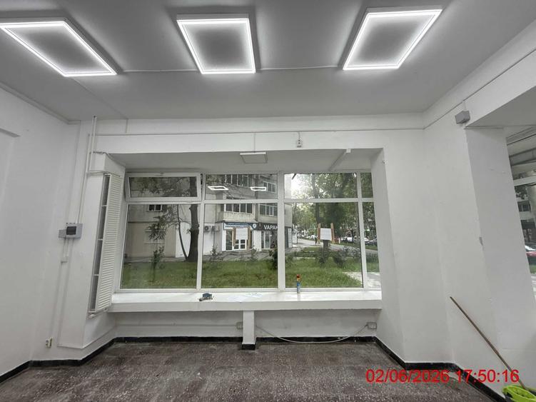 Spațiu comercial, de 32 mp, în Central