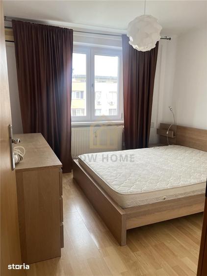 Apartament cu 3 camere decomandat în Tei