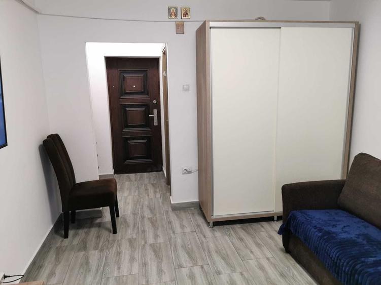Garsonieră decomandată în Galata
