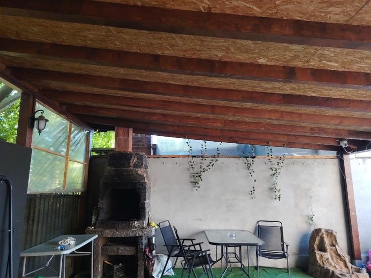 Casă individuală cu 5 camere cu Canalizare în Central
