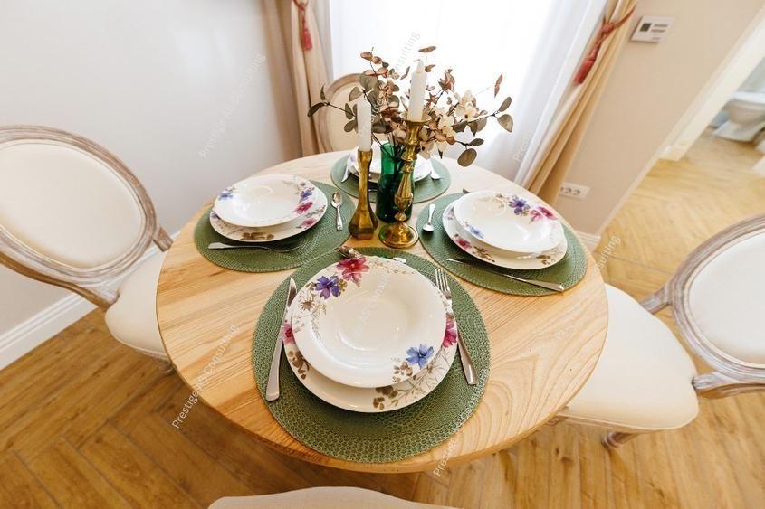 Apartament cu 2 camere semidecomandat, mobilat în Sinaia