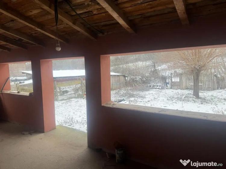Casa S+P+1, 280 mp utili, 2000 mp teren, zona Podari - 10