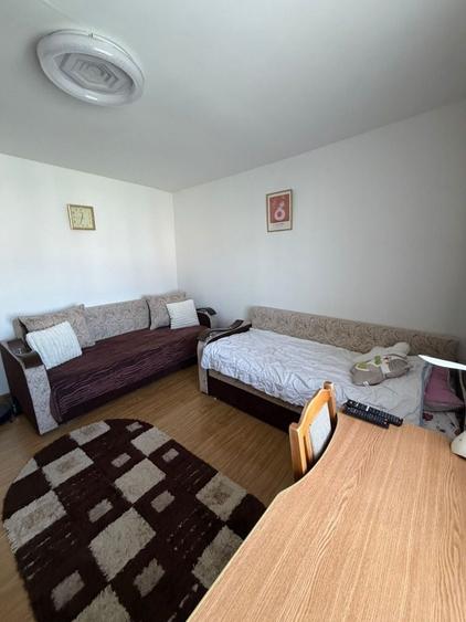 Garsonieră decomandată în Micro 3