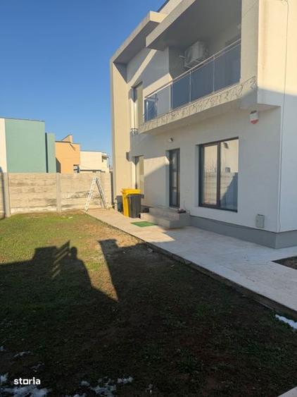 Casă cu 3 camere cu Teren 120 Mp în Central