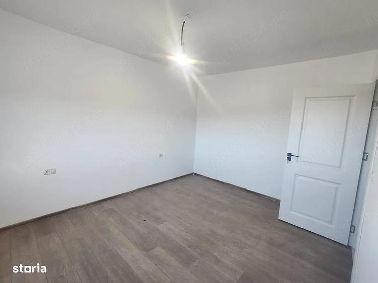 Casă cu 3 camere cu Teren 350 Mp în Hemeiuș