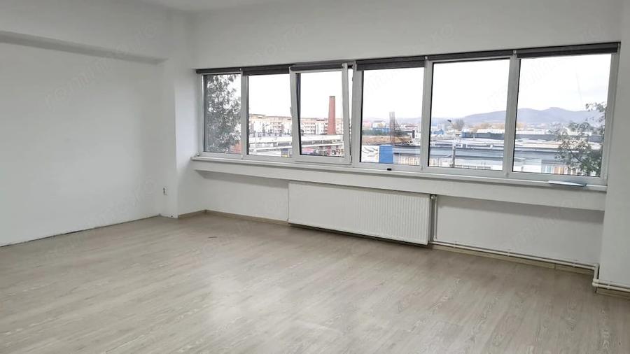 Spațiu comercial, de 107 mp, în Broscărie