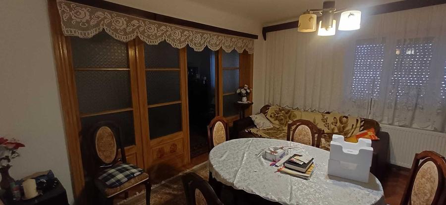 Casă cu 3 camere în Exterior Vest