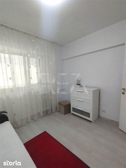 Apartament cu 3 camere semidecomandat, mobilat în Pantelimon