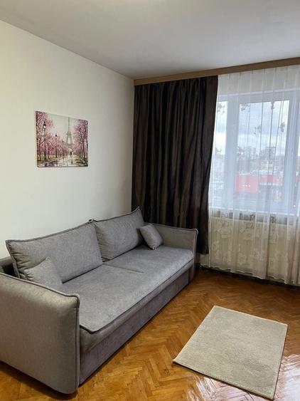 Apartament cu 2 camere decomandat în Independenței