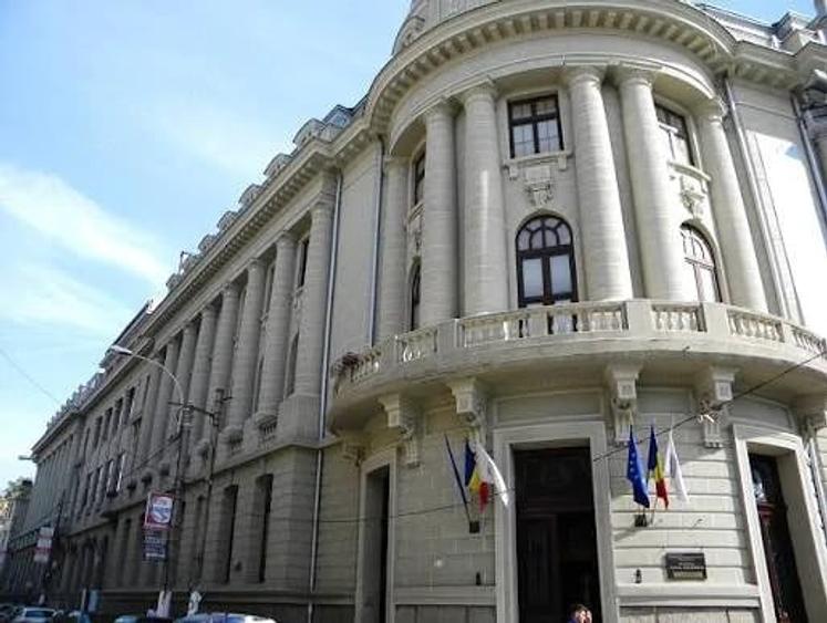 Apartament cu 2 camere semidecomandat în Romană