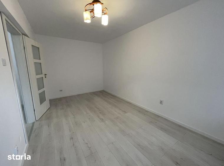 Apartament cu 3 camere decomandat în Tilișca