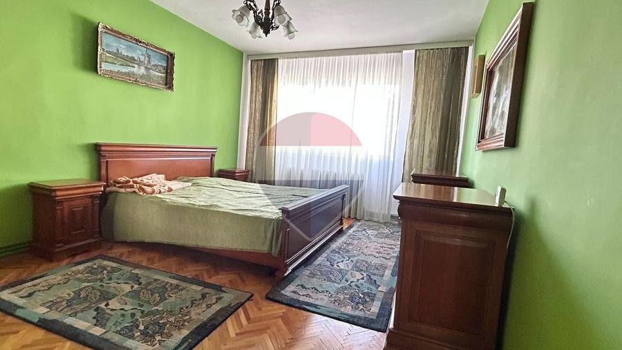 Apartament cu 3 camere semidecomandat, mobilat în Mărăști