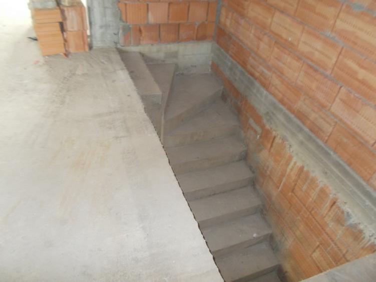 Duplex cu 4 camere cu Teren 242 Mp în Sânandrei