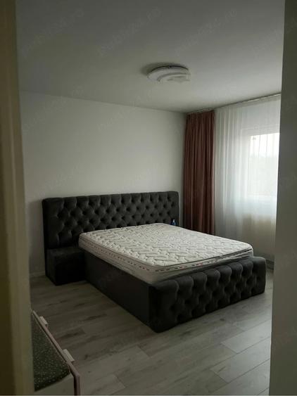 Apartament cu 3 camere decomandat în Colentina