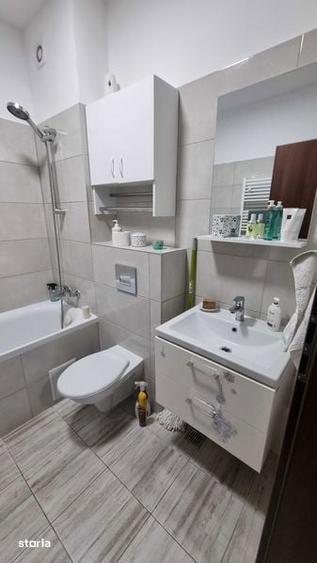 Apartament cu 2 camere decomandat în Titan