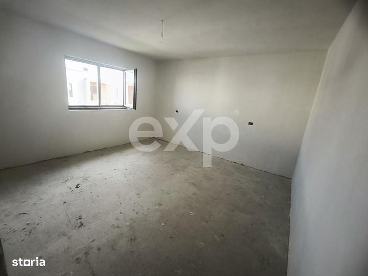 Casă cu 4 camere în Smeura