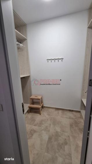 Apartament cu 3 camere în Metalurgiei