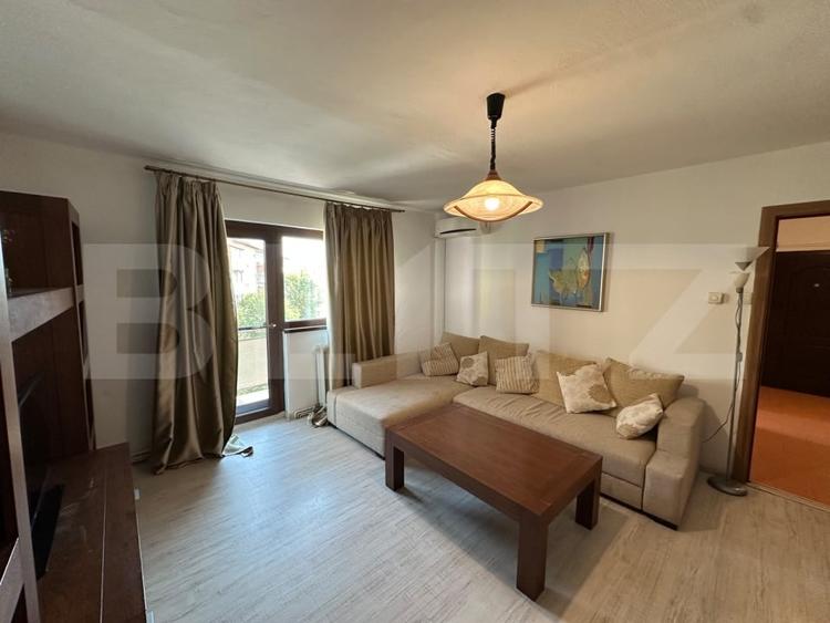 Apartament cu 2 camere semidecomandat, mobilat în Cetate