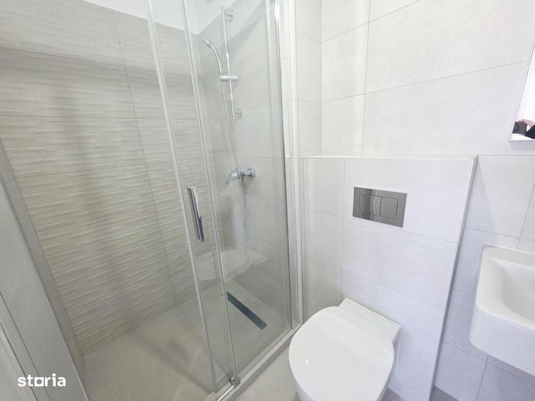 Apartament cu 3 camere în Tractorul