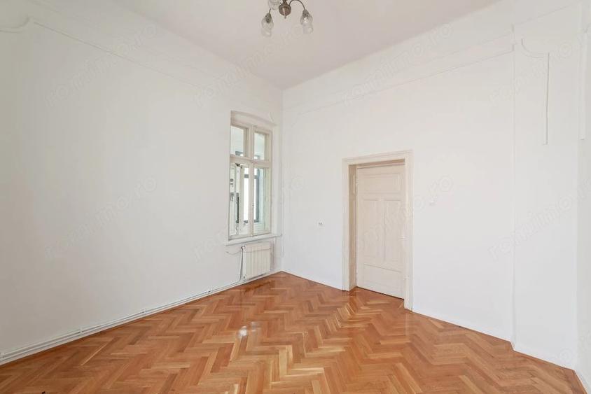 Casă cu 4 camere cu Teren 224 Mp în Ultracentral