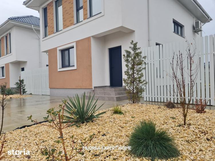 Casă cu 4 camere cu Teren 300 Mp în Tunari