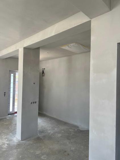 Casă cu 4 camere în Satu Nou de Jos