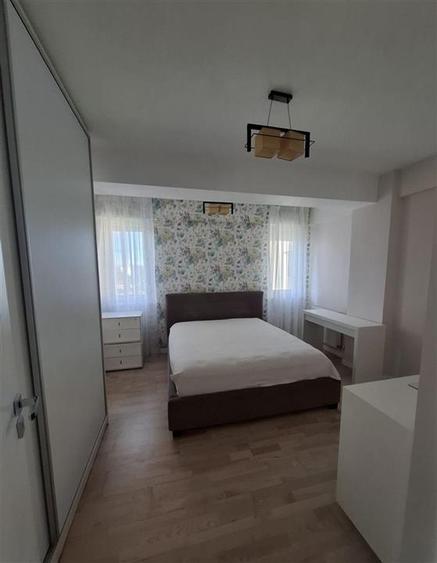 Apartament cu 3 camere decomandat în Tătărași