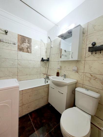 Apartament cu 2 camere decomandat în P-ța Unirii