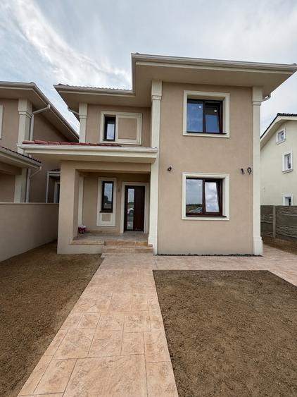 Duplex cu 5 camere cu Teren 397 Mp în Moșnița Nouă