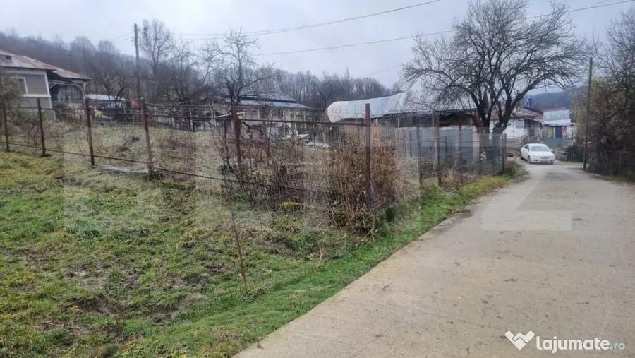 Teren în Vâlcănești
