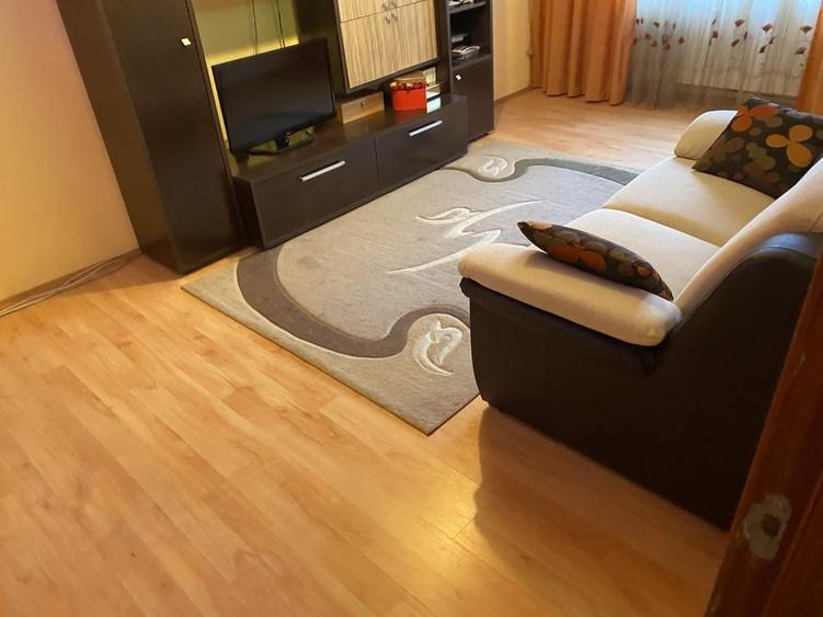Proprietar, Inchiriez ap 3 camere str Luica - 6