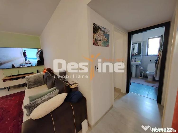 Apartament cu 3 camere decomandat în Valea Adâncă