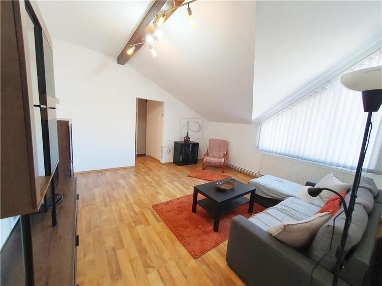 Apartament cu 4 camere decomandat, mobilat în Circumvalațiunii
