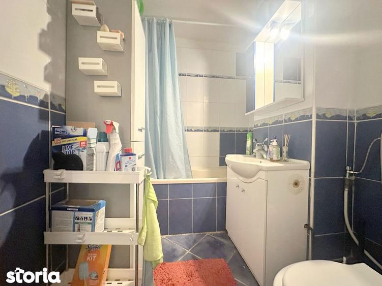 Apartament cu 3 camere de vanzare - Zona Soarelui - 2