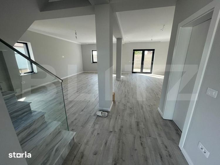 Casă cu 4 camere cu Teren 600 Mp în Șimnicu de Sus