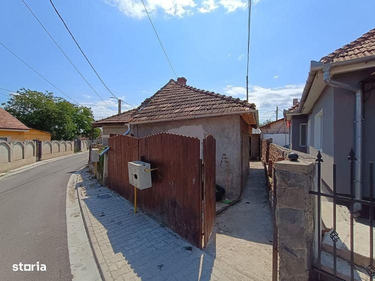 Casă cu 3 camere cu Teren 150 Mp în Central