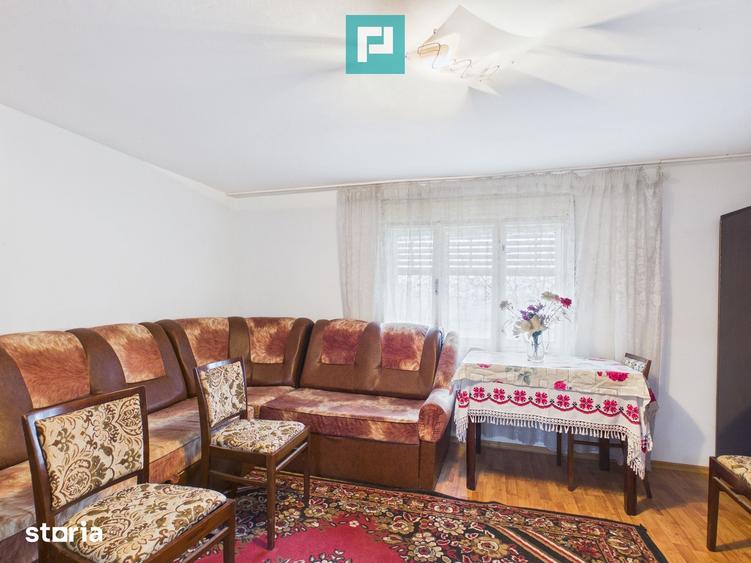 Casă cu 5 camere cu Teren 2837 Mp în Buteni